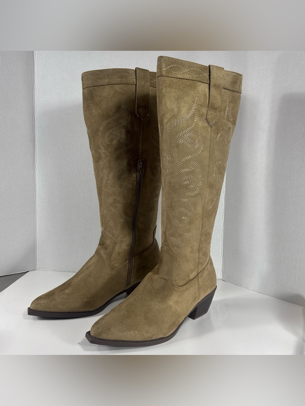 Knee-High Suede Western Boots - Taupe